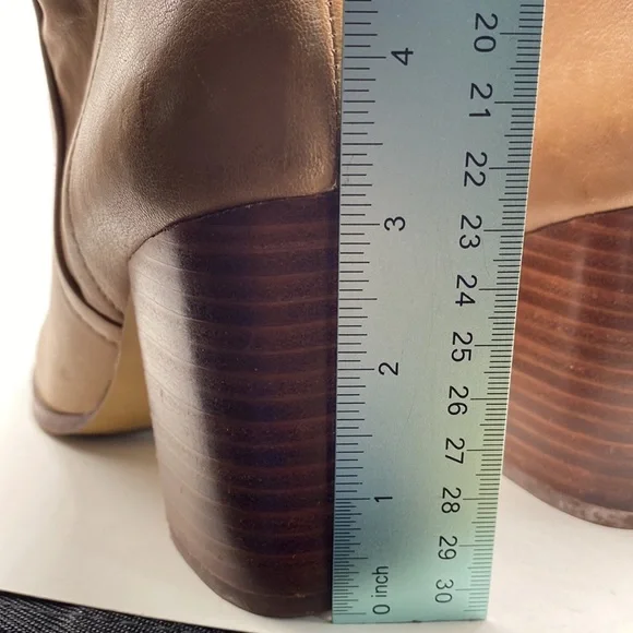 Gibson Latimer Soft Leather Heeled Ankle Booties - Picture 7 of 10